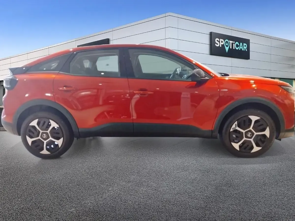 Nuevo Citroën C4 131 CV (96 kW) 2026 Rojo SUV