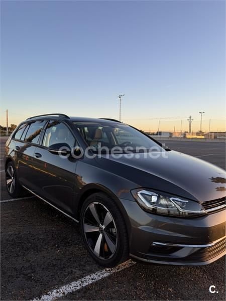 Gris / plata Usado 2020 VW Golf VII Advance Familiar | 14.990 € (Caro) - Imagen 1/4