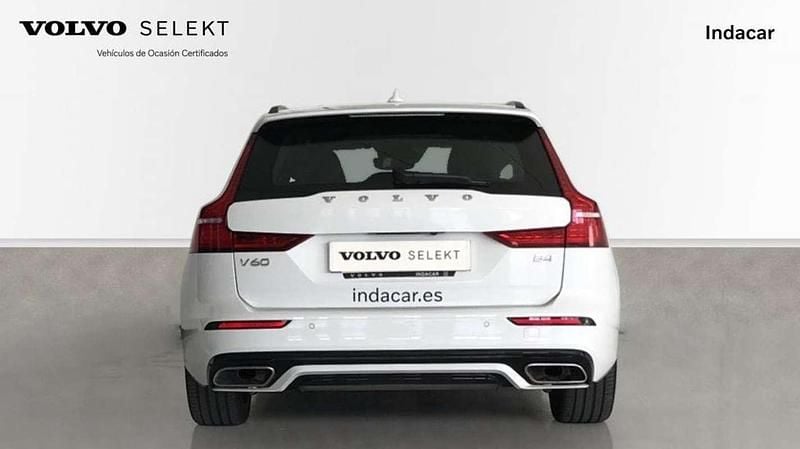 Usado Volvo V60 R-Design 197 CV (144 kW) 2021 Blanco Familiar