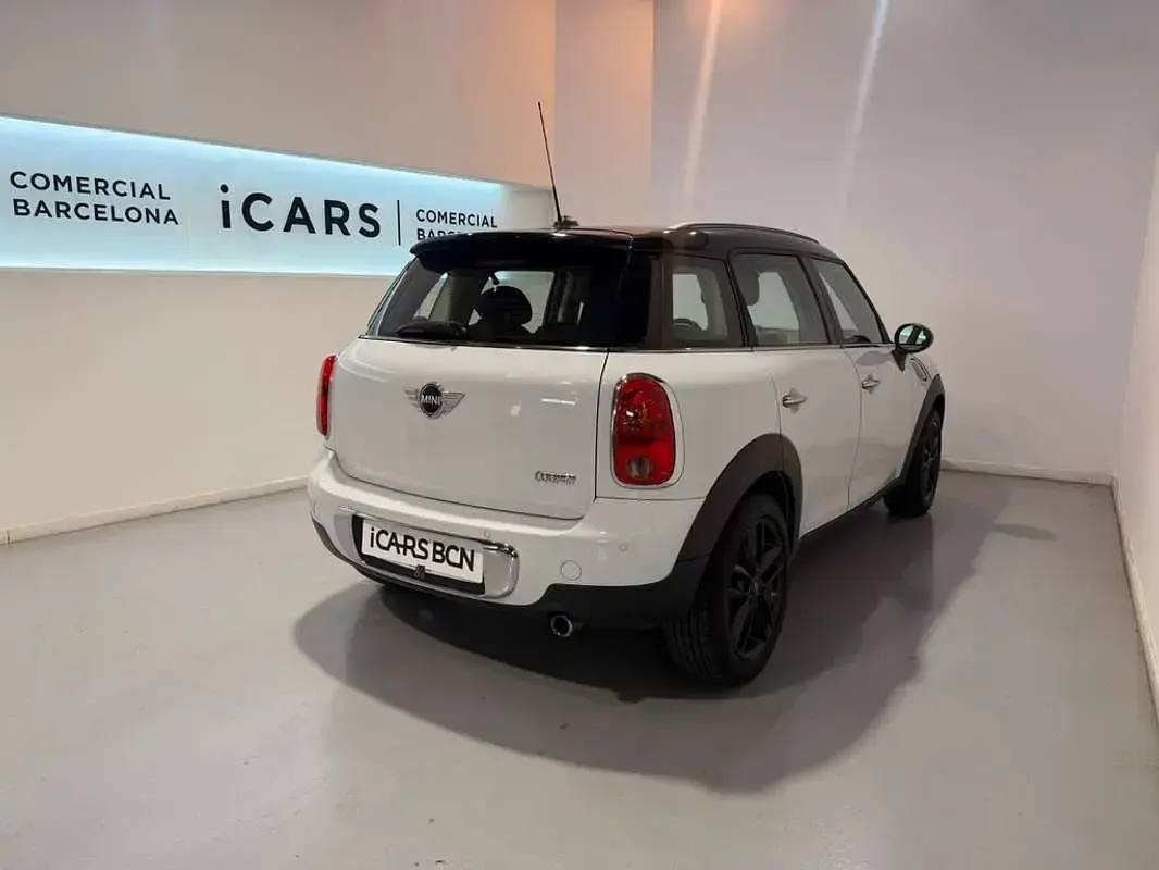 Usado Mini Cooper 121 CV (88 kW) 2011 Blanco Utilitario