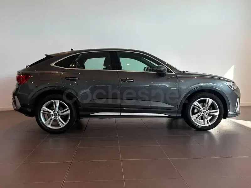 Usado Audi Q3 Sportback S-Line 150 CV (110 kW) 2022 Gris / plata SUV