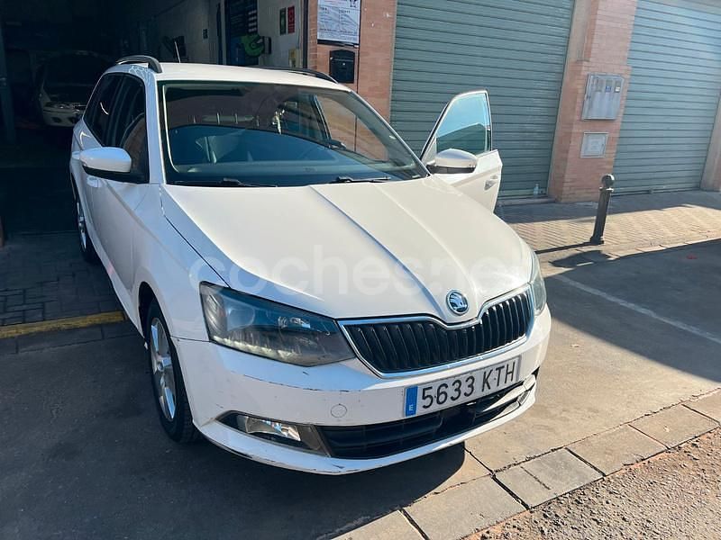 Blanco Usado 2018 Skoda Fabia Style Utilitario | 9500 € (Un poco caro) - Imagen 1/4