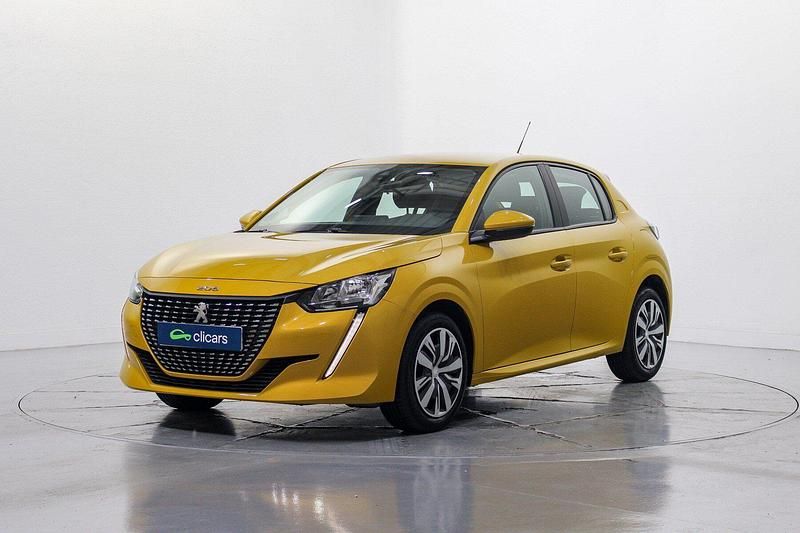 Usado Peugeot 208 Active 100 CV (73 kW) 2020 Amarillo Utilitario