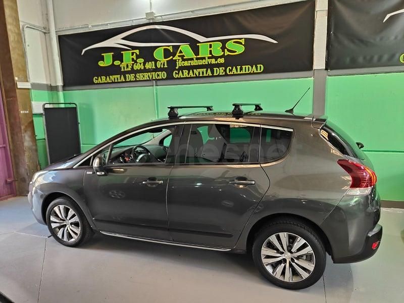 Usado Peugeot 3008 Access 120 CV (88 kW) 2015 Gris / plata Familiar