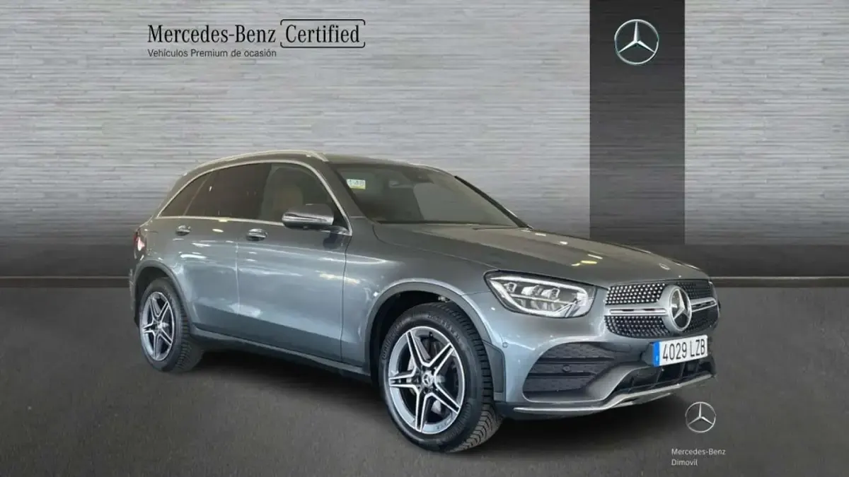 Usado Mercedes GLC220 AMG line 194 CV (142 kW) 2022 Gris SUV