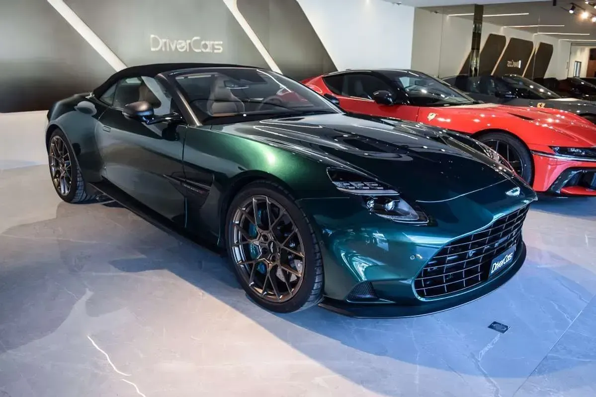 Nuevo Aston Martin Vanquish 835 CV (614 kW) 2026 Verde Coupe