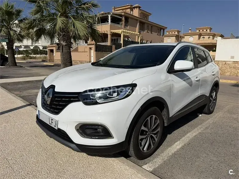 Usado Renault Kadjar LIMITED 115 CV (84 kW) 2020 Blanco SUV