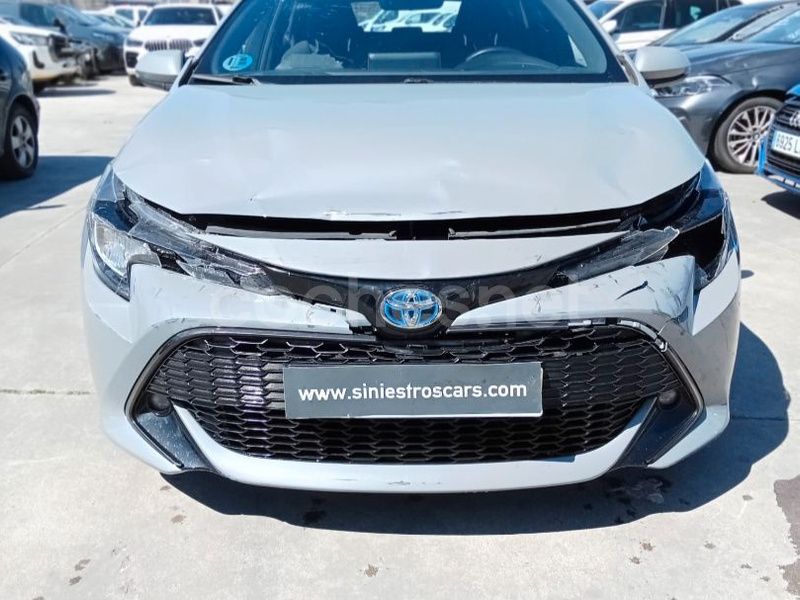 Usado Toyota Corolla Active 180 CV (132 kW) 2019 Gris / plata Berlina