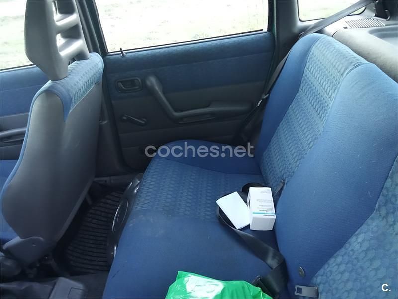 Usado Fiat Punto S 63 CV (46 kW) 1999 Verde Berlina