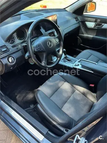 Usado Mercedes C350 Avantgarde 272 CV (200 kW) 2007 Negro Familiar