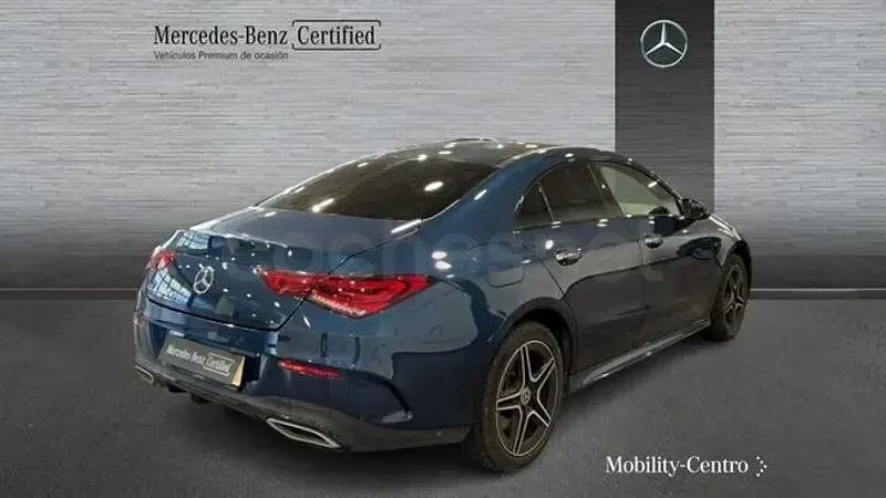Usado Mercedes CLA250e 218 CV (160 kW) 2021 Azul denim Berlina