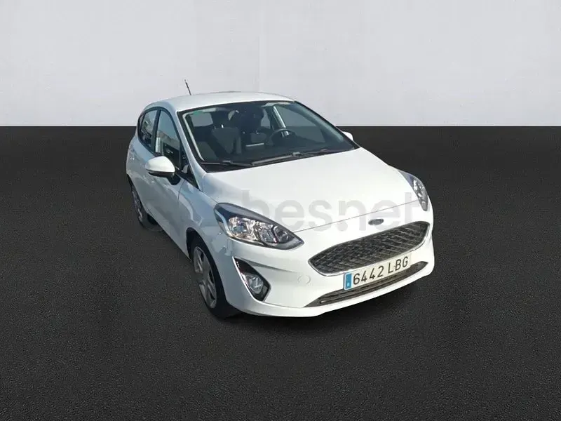 Usado Ford Fiesta Trend 100 CV (73 kW) 2019 Blanco Utilitario