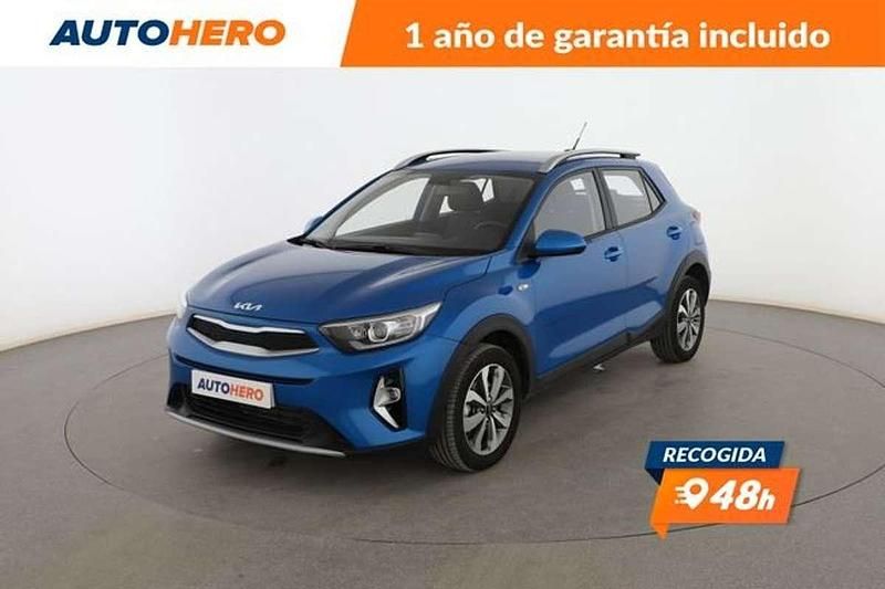 Usado Kia Stonic 84 CV (61 kW) 2022 Azul SUV