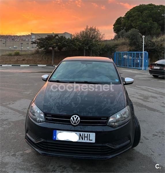 Negro Usado 2013 VW Polo Advance Berlina | 5499 € (Buen precio) - Imagen 1/4