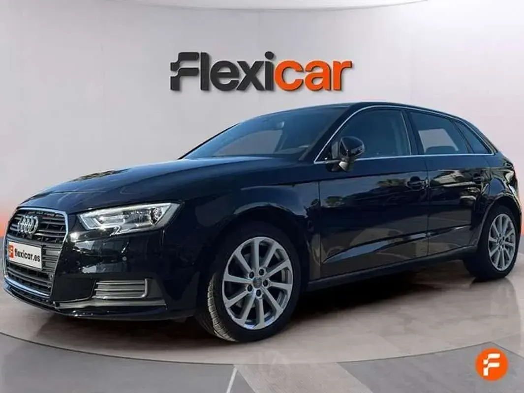 Usado Audi A3 Sportback 110 CV (80 kW) 2017 Negro Utilitario
