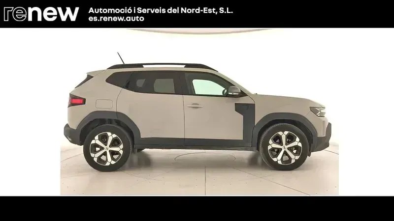Begagnad Dacia Duster Journey 140 HK (102 kW) 2025 Brun SUV