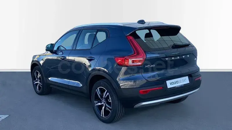 Nuevo Volvo XC40 Core 163 CV (119 kW) 2026 Azul SUV