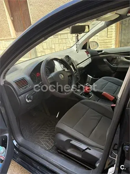 Usado VW Golf IV Highline 105 CV (77 kW) 2004 Negro Berlina