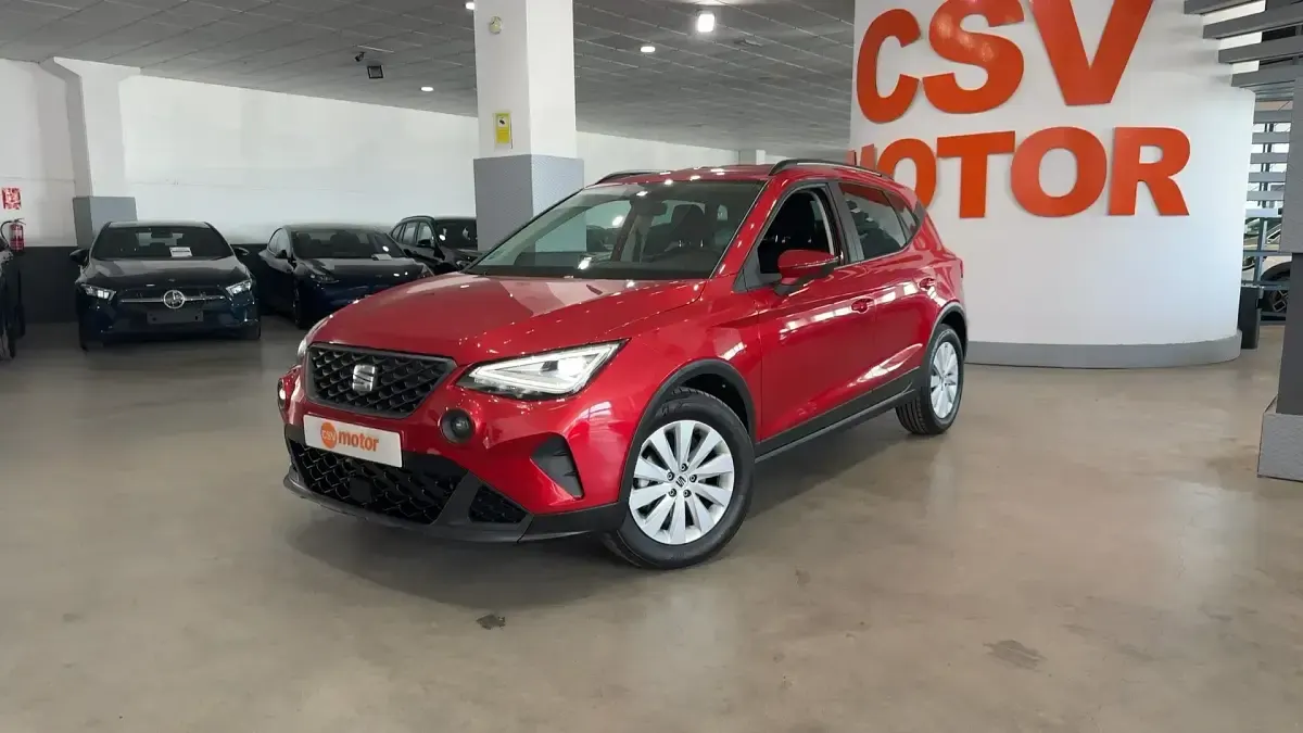 Usado Seat Arona Style 116 CV (85 kW) 2025 Rojo SUV
