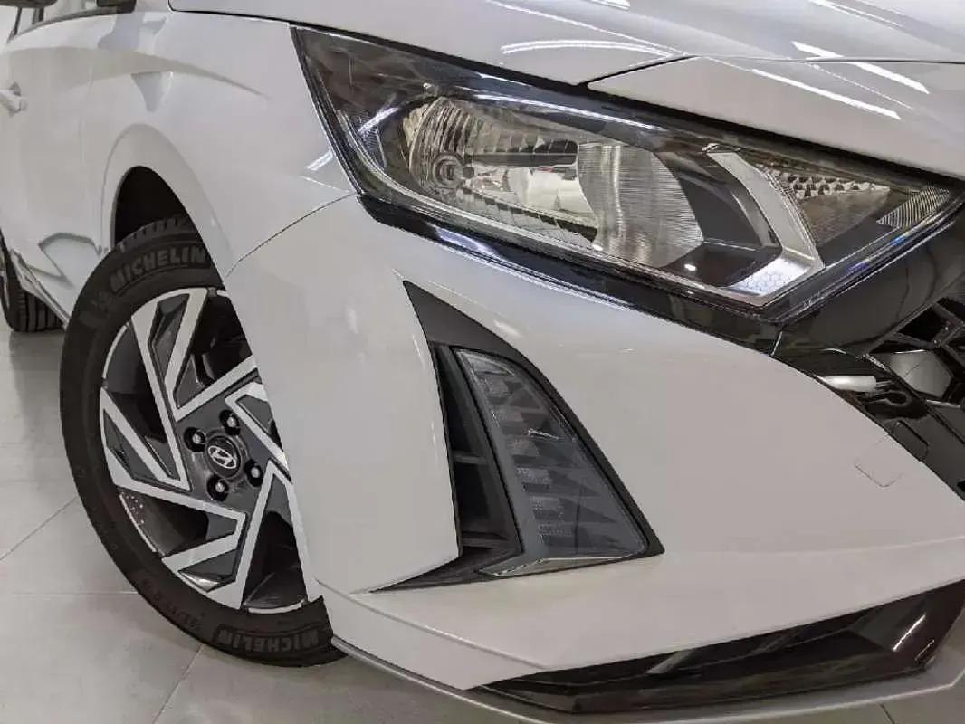 Usado Hyundai i20 79 CV (58 kW) 2025 Utilitario