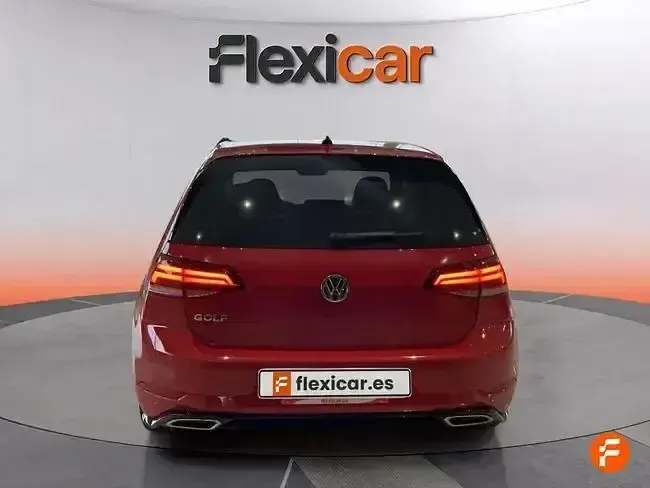Usado VW Golf VII Sport 150 CV (110 kW) 2020 Rojo Berlina