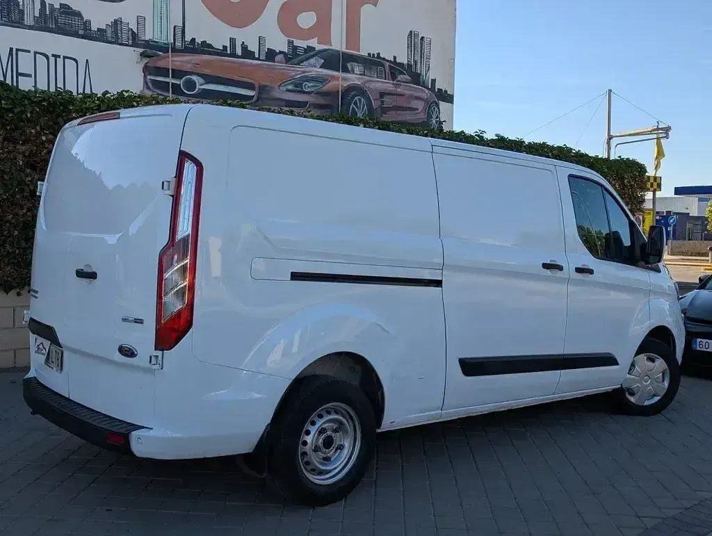 Usado Ford Transit Custom Trend 130 CV (95 kW) 2021 Blanco Van