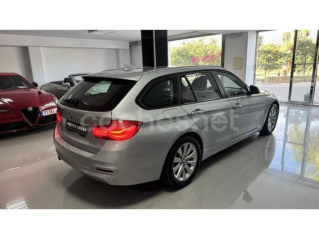 Usado BMW 318 150 CV (110 kW) 2016 Gris / plata Familiar