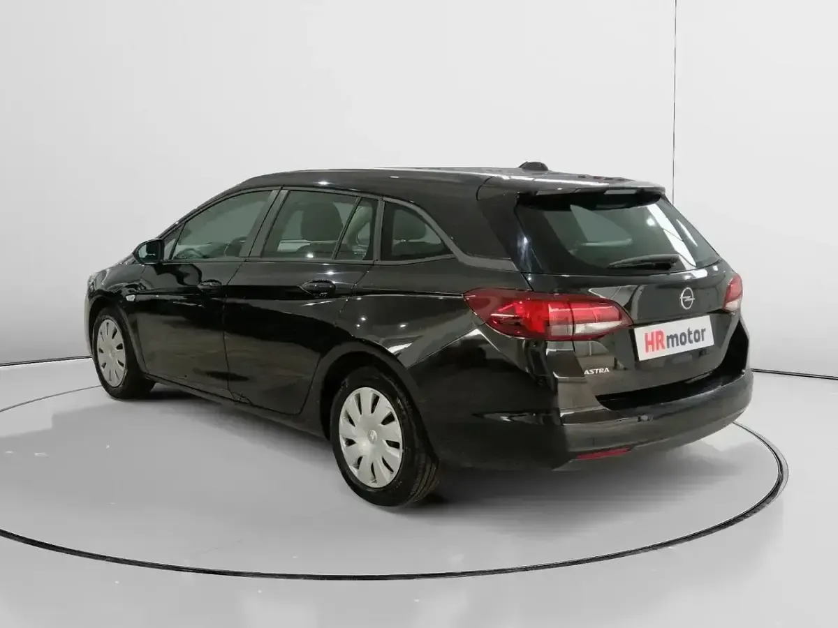 Usado Opel Astra Business 122 HP (89 kW) 2020 Preto Carrinha