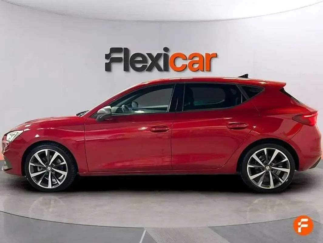 Käytetty Seat Leon FR 150 HP (110 kW) 2020 Punainen Sedan