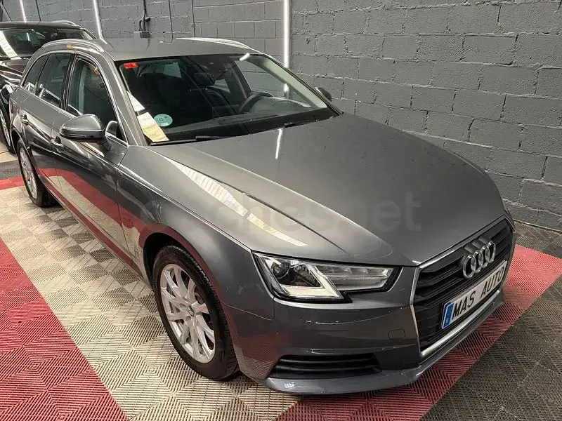 Usado Audi A4 150 CV (110 kW) 2016 Gris / plata Familiar