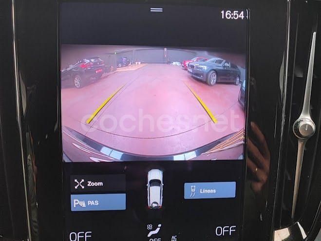 Usado Volvo V60 Momentum 197 CV (144 kW) 2021 Negro Familiar