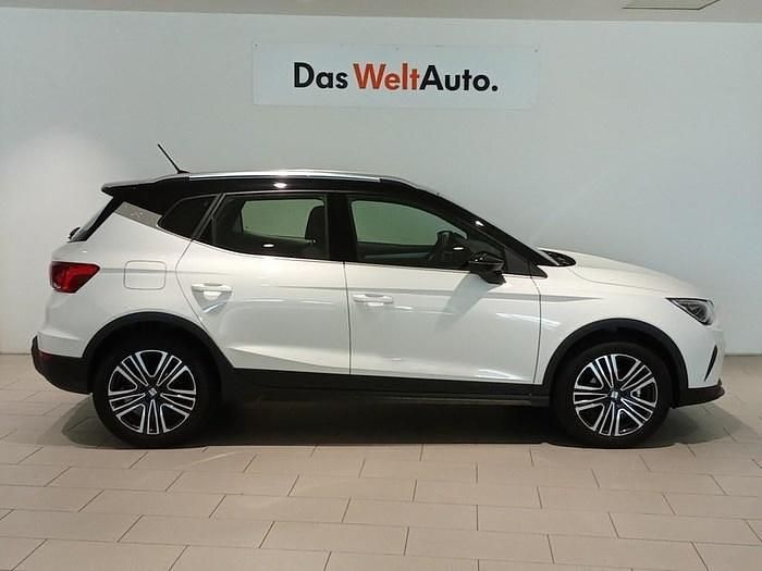 Usado Seat Arona FR 110 CV (80 kW) 2023 Blanco SUV