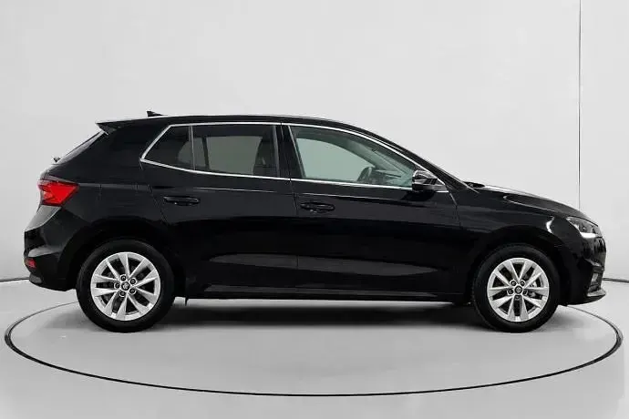 Usado Skoda Fabia Selection 95 CV (69 kW) 2025 Utilitario