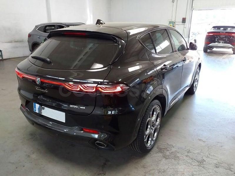 Usado Alfa Romeo Tonale Veloce 280 CV (205 kW) 2023 Gris / plata SUV