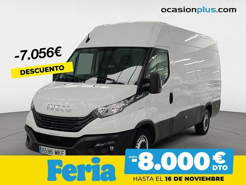 Blanco Usado 2023 Iveco Daily Berlina | 28.500 € (Buen precio) - Imagen 1/4