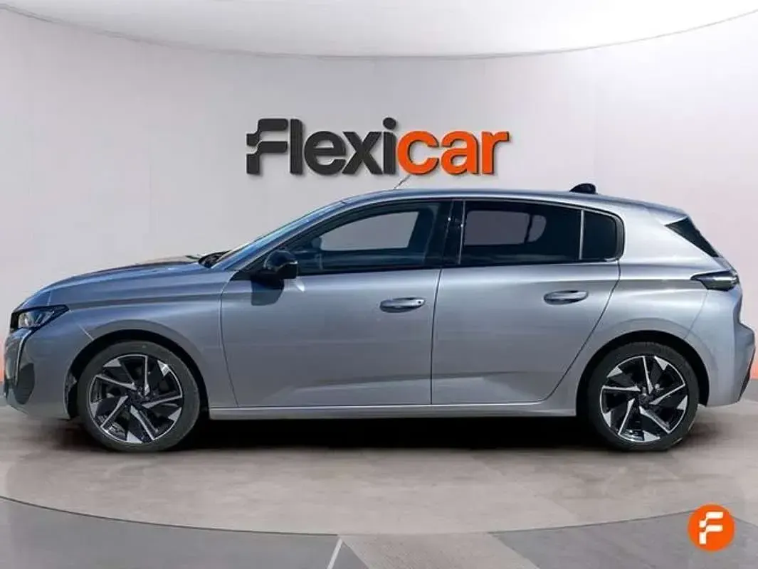 Usado Peugeot 308 Allure 131 CV (96 kW) 2022 Gris Utilitario