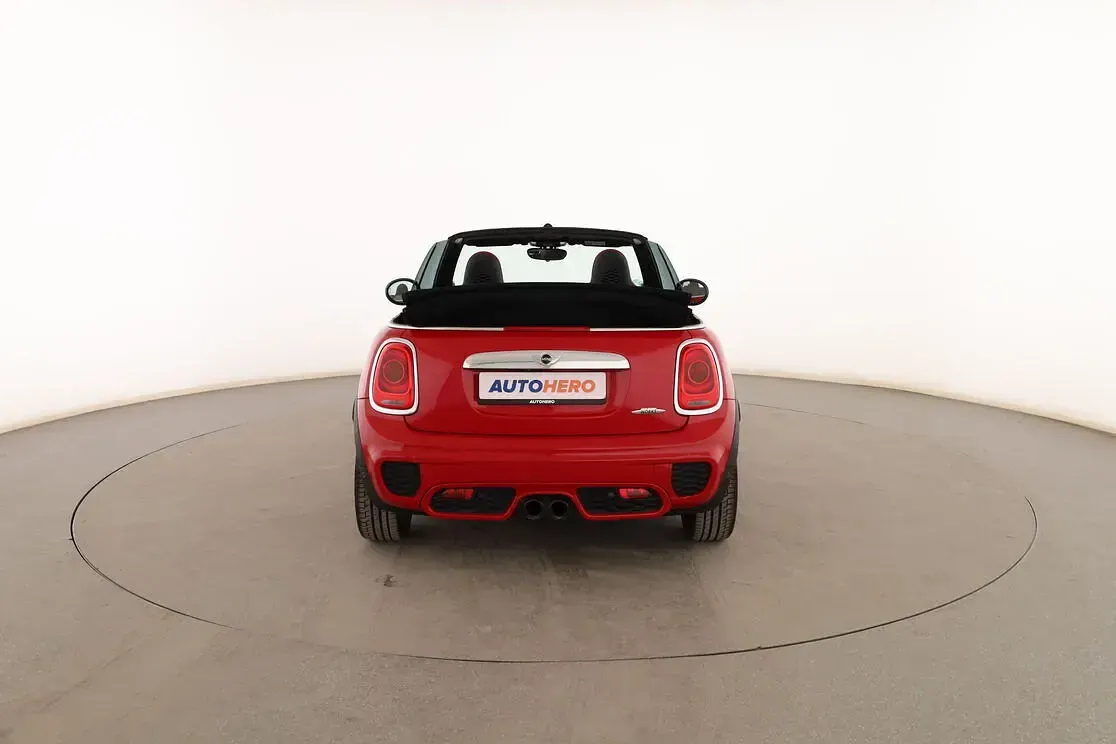Usado Mini John Cooper Works Cabriolet 231 CV (169 kW) 2019 Rojo Descapotable