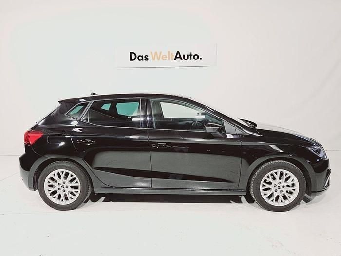 Usado Seat Ibiza FR 115 CV (84 kW) 2025 Negro Utilitario