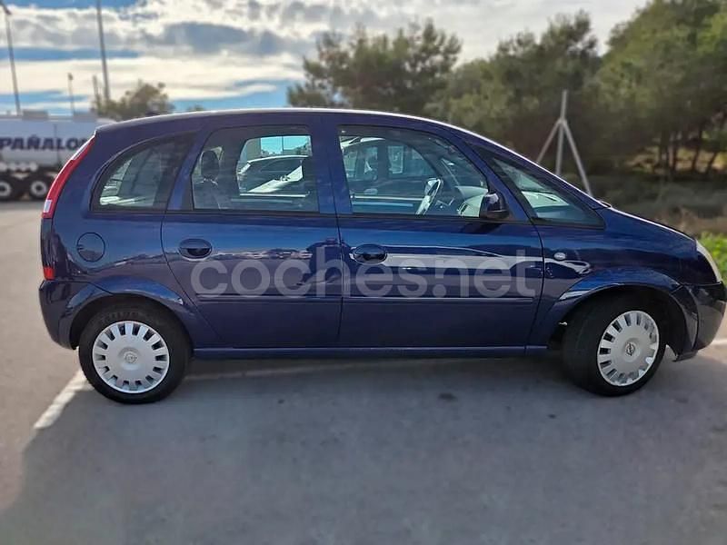Usado Opel Meriva Excellence 110 CV (80 kW) 2003 Azul Monovolumen