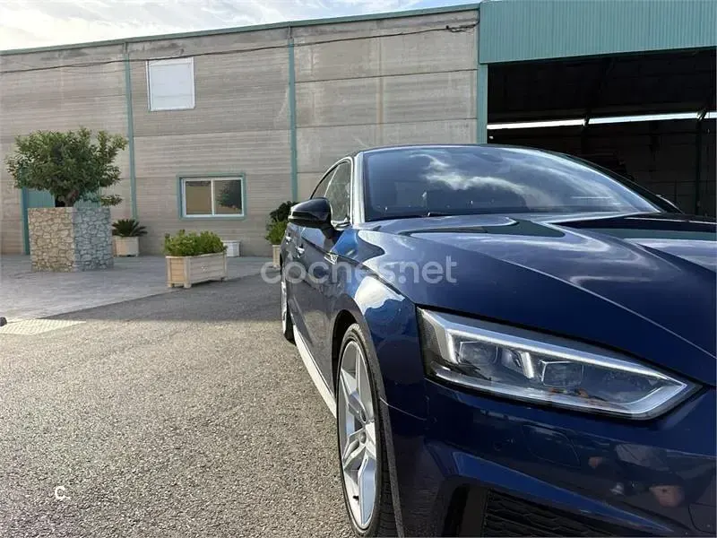 Usado Audi A5 Sportback Advanced Plus 218 CV (160 kW) 2017 Azul Utilitario