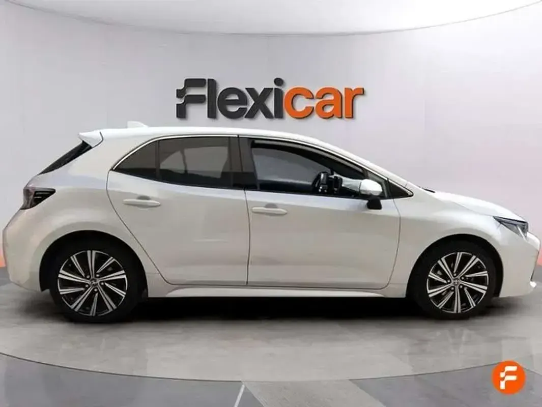 Usado Toyota Corolla Active 140 CV (102 kW) 2023 Blanco Utilitario