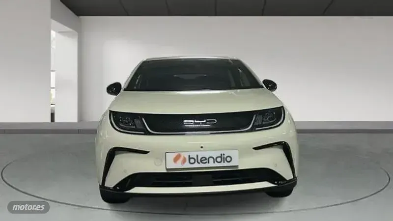 Nuevo BYD Dolphin Comfort 150 kW (204 CV) 2025 Blanco Utilitario