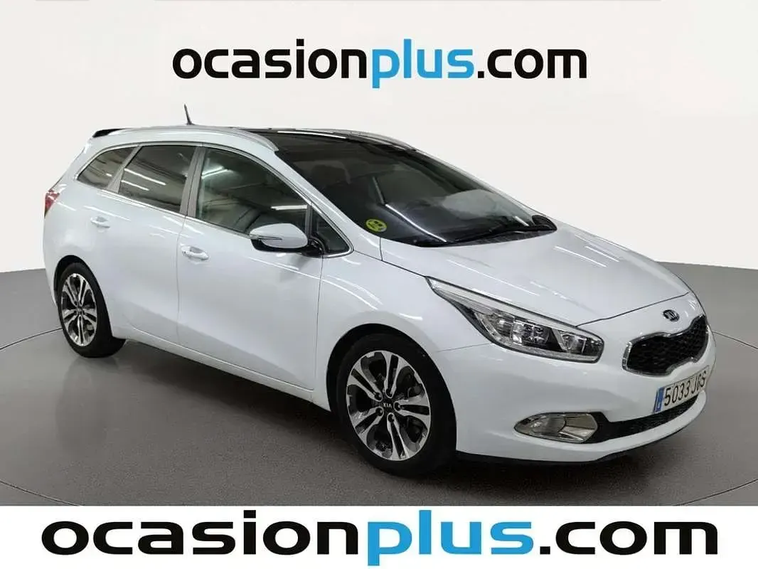 Usado Kia Ceed Sportswagon 128 CV (94 kW) 2015 Blanco Familiar