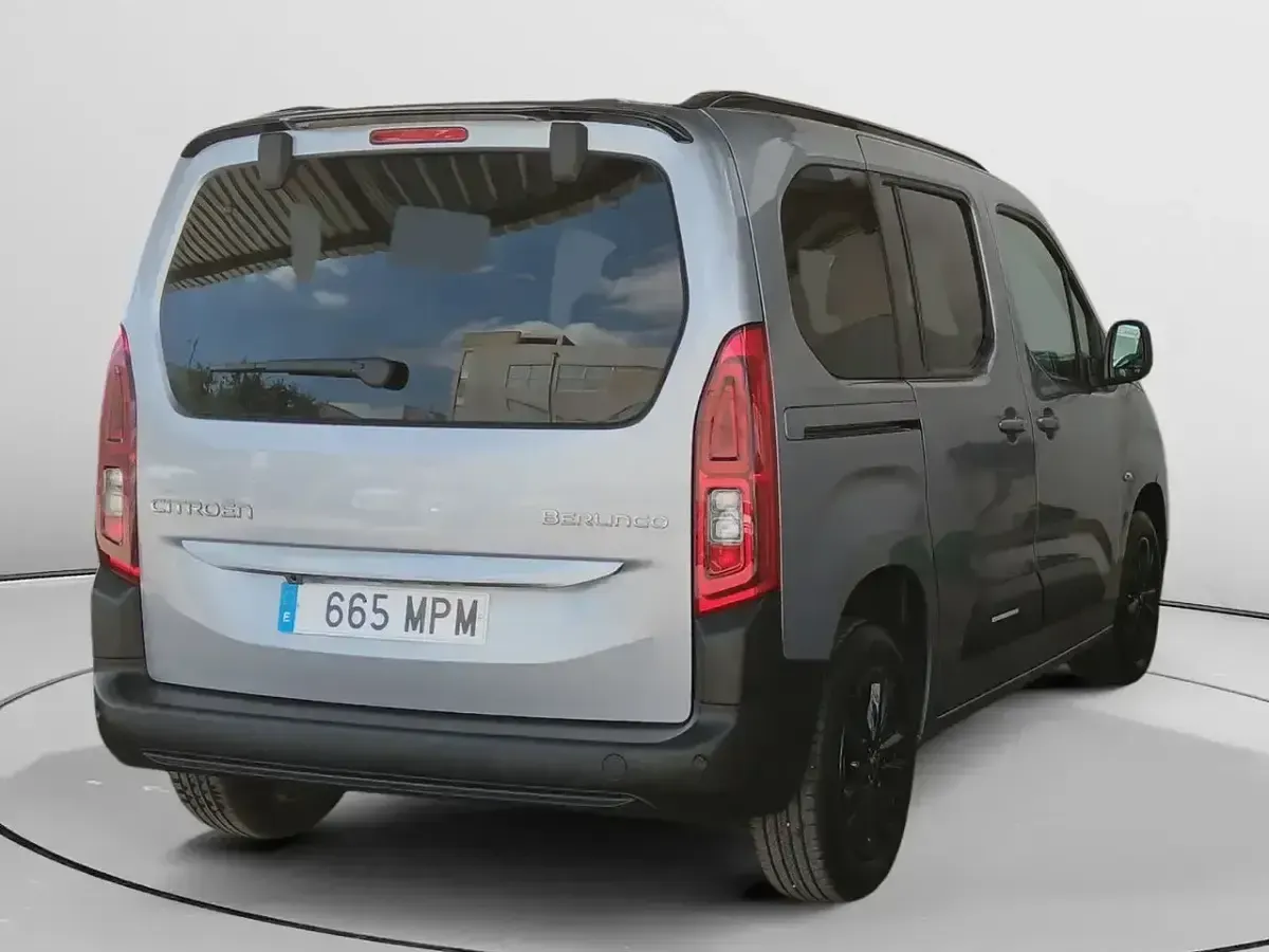 Usado Citroën Berlingo 130 CV (95 kW) 2024 Gris Monovolumen