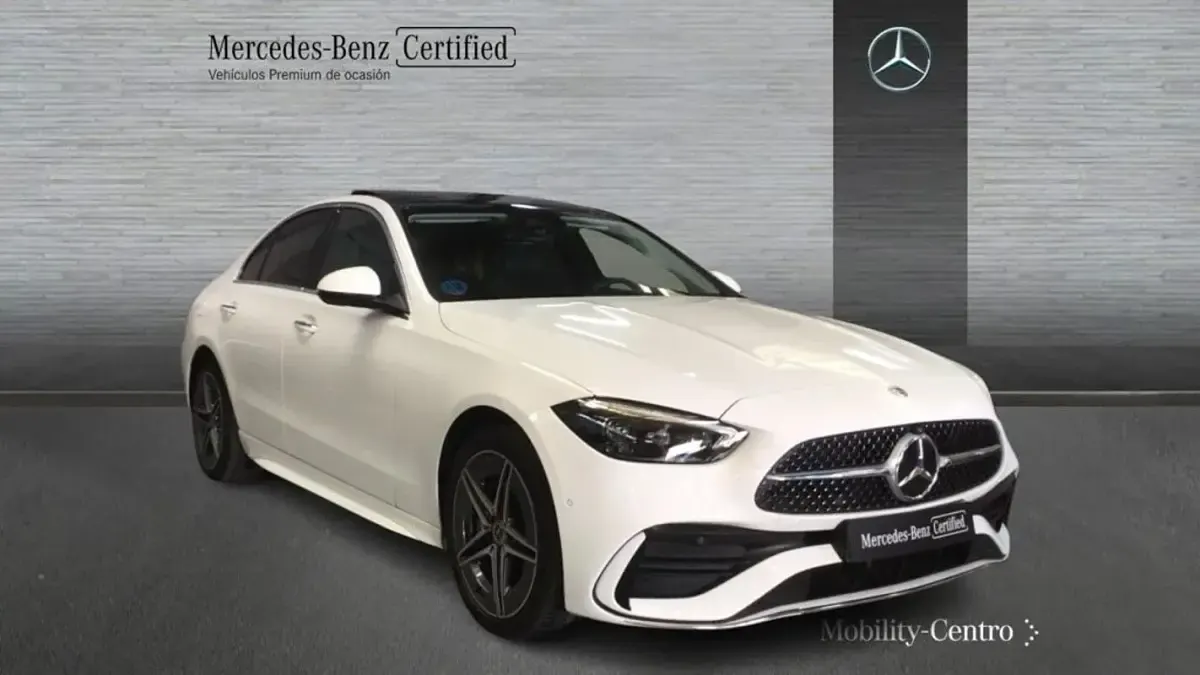 Usado Mercedes C300 312 CV (229 kW) 2024 Blanco polar Berlina