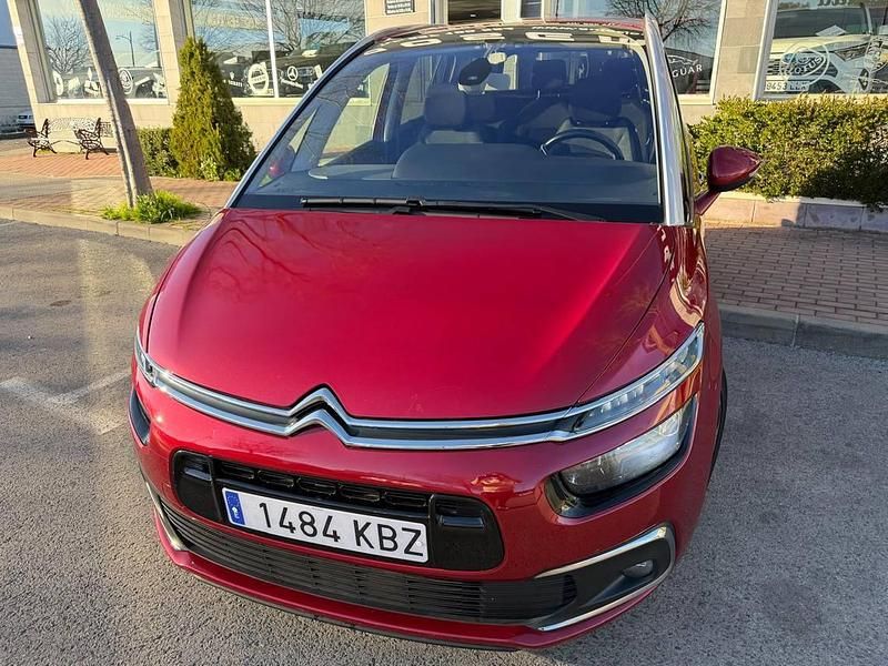 Usado Citroën C4 Shine 120 CV (88 kW) 2017 Rojo Monovolumen