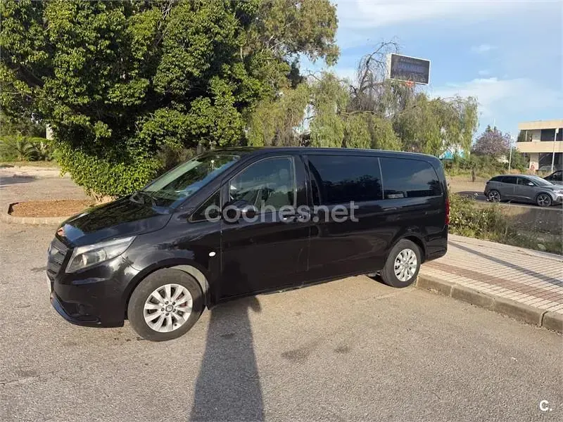 Usado Mercedes Vito Marco Polo 88 CV (64 kW) 2016 Negro Van