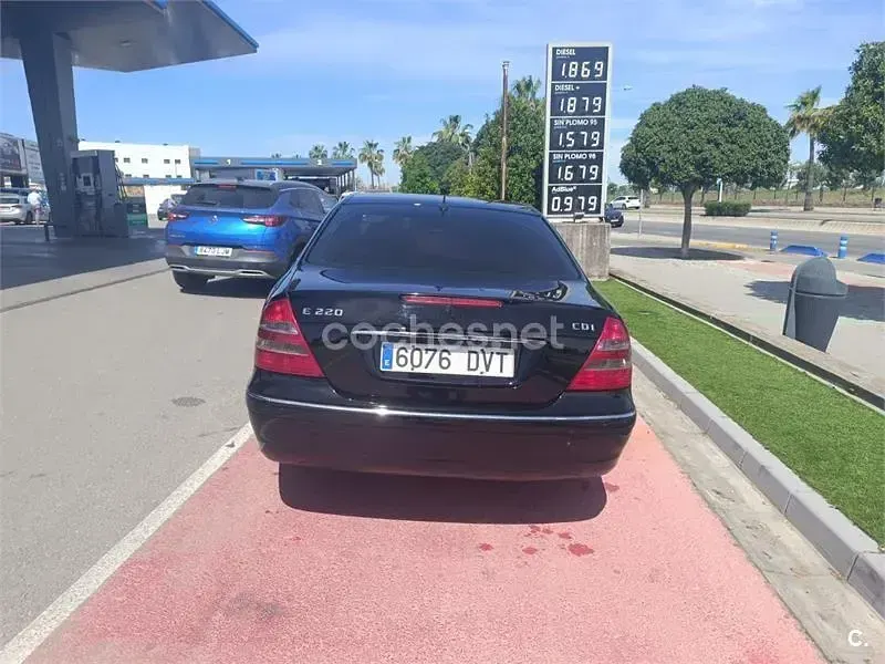 Occasion Mercedes E220 Elegance 150 PK (110 kW) 2006 Zwart Sedan