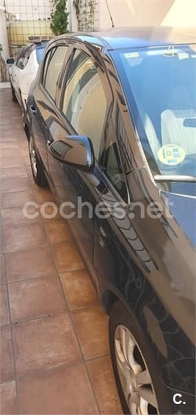 Usado Opel Corsa 95 CV (69 kW) 2010 Negro Utilitario