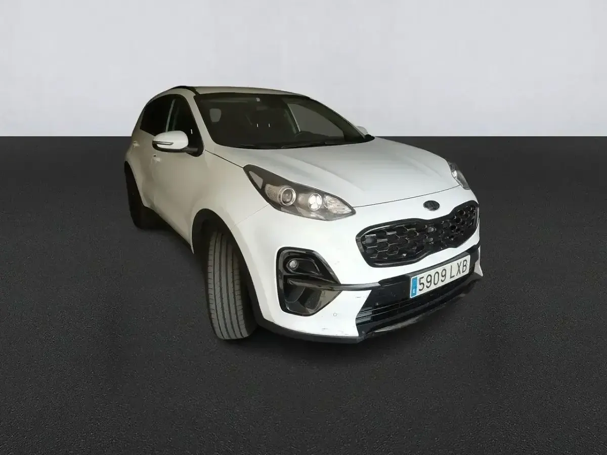 Usado Kia Sportage 136 CV (100 kW) 2022 Blanco SUV